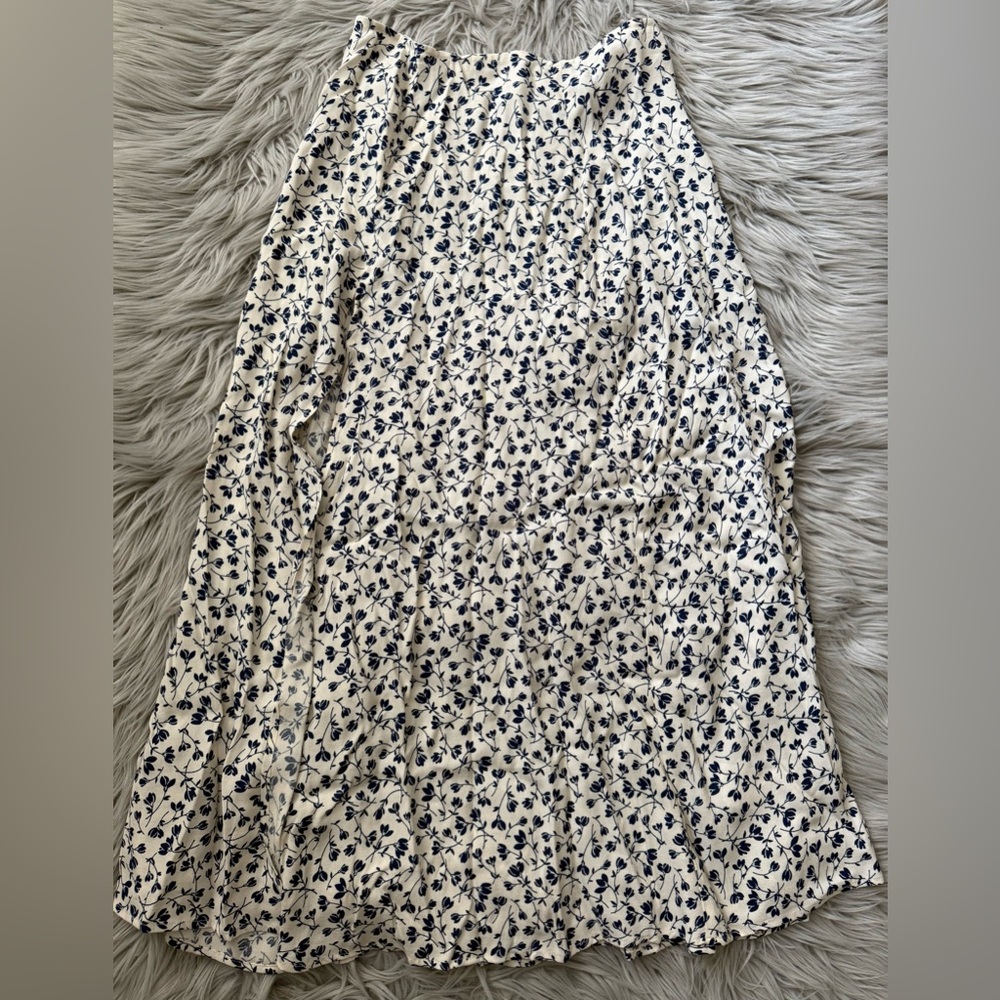 REFORMATION Zoe Floral Midi Skirt in Mykonos Size 2 NWOT - Picture 2 of 5